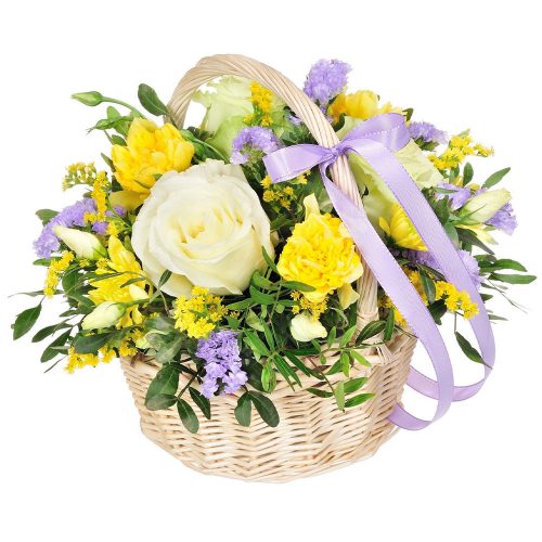 Живые цветы в корзине «Шарм»